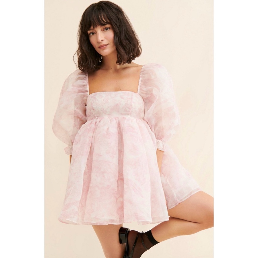 Selkie Pink Puff Sleeve Dress